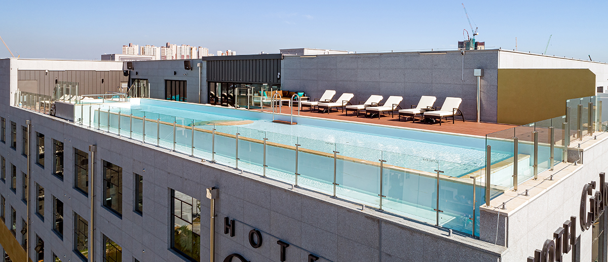 Rooftop Infinity Pool